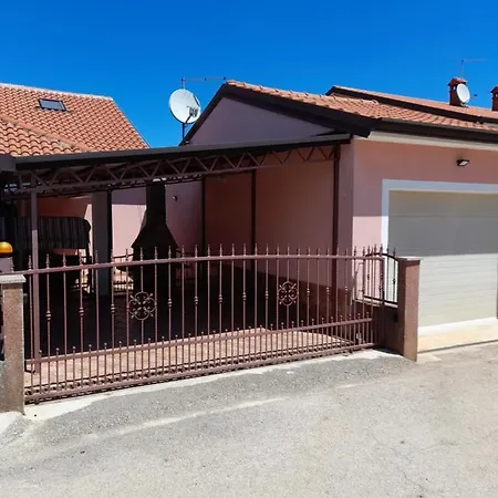 Jeger Apartmán *