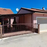 Jeger Apartman *